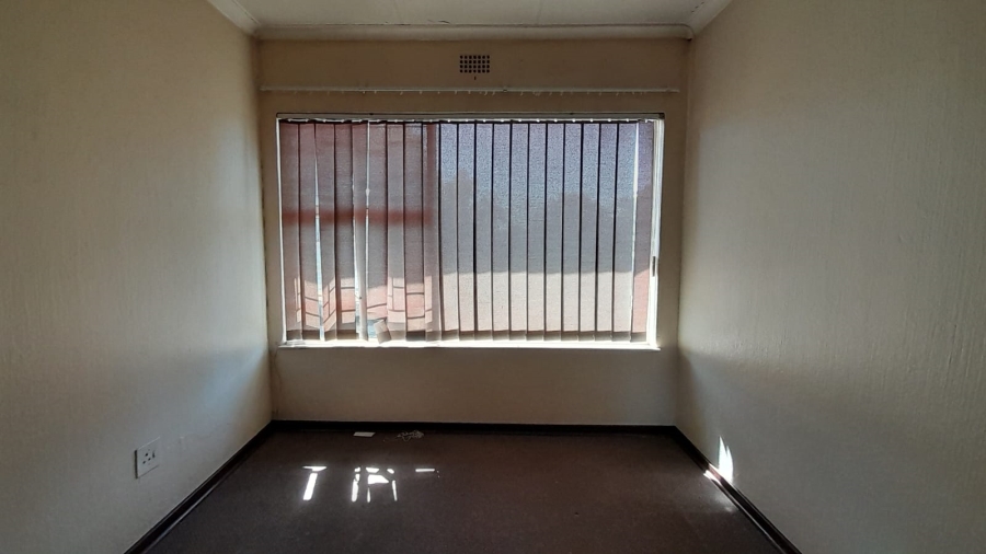 To Let 3 Bedroom Property for Rent in Birchleigh North Gauteng