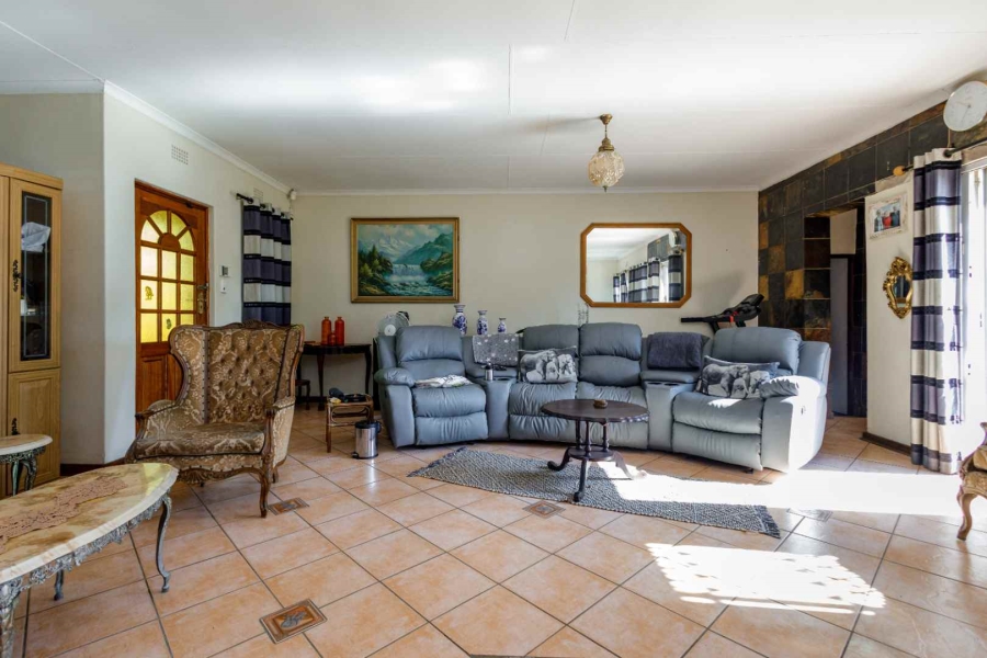 3 Bedroom Property for Sale in Brackenhurst Gauteng