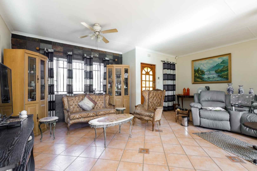 3 Bedroom Property for Sale in Brackenhurst Gauteng