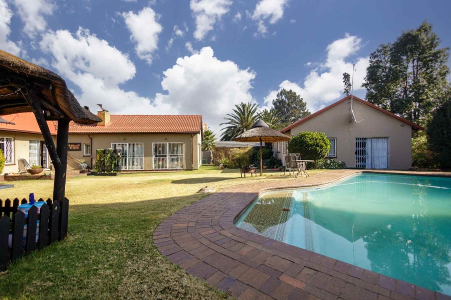 3 Bedroom Property for Sale in Brackenhurst Gauteng