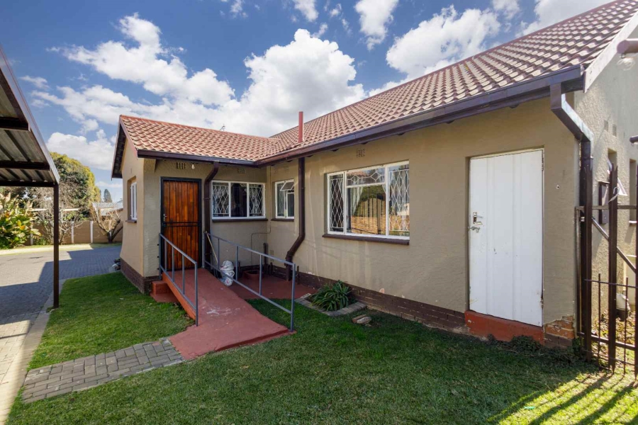 3 Bedroom Property for Sale in Brackenhurst Gauteng
