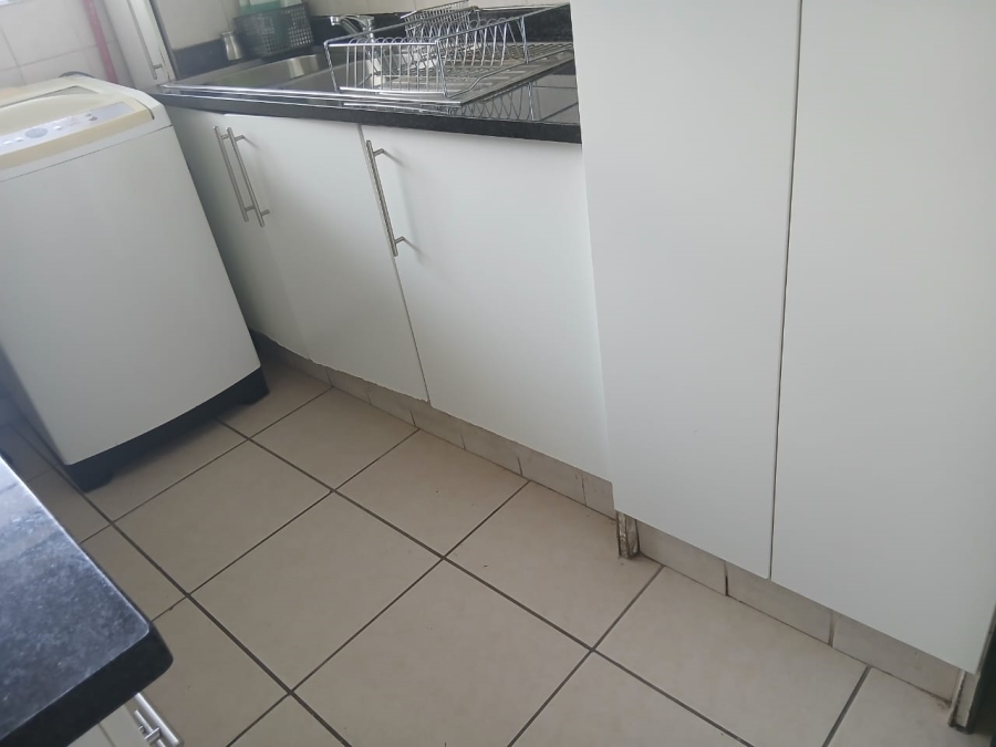 2 Bedroom Property for Sale in Denlee Gauteng