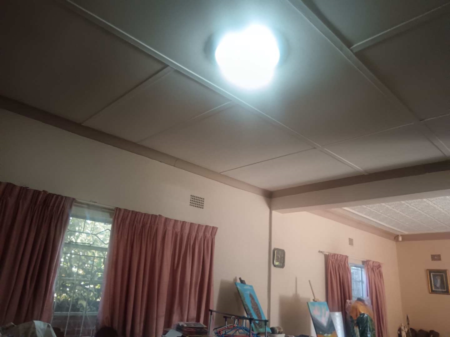 6 Bedroom Property for Sale in Plantation Gauteng