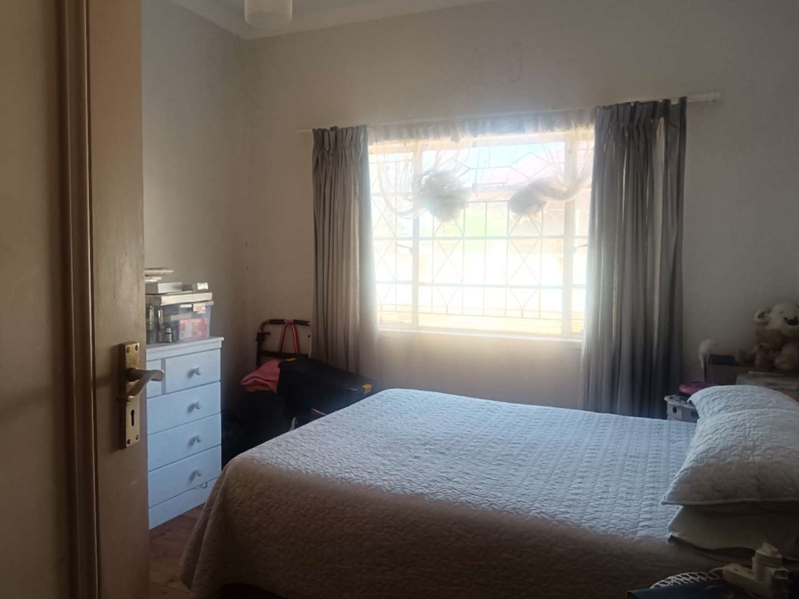6 Bedroom Property for Sale in Plantation Gauteng
