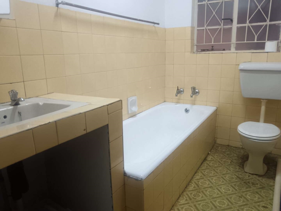 6 Bedroom Property for Sale in Plantation Gauteng
