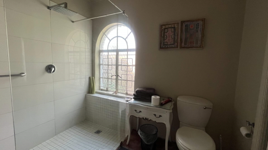 To Let 1 Bedroom Property for Rent in Emmarentia Gauteng