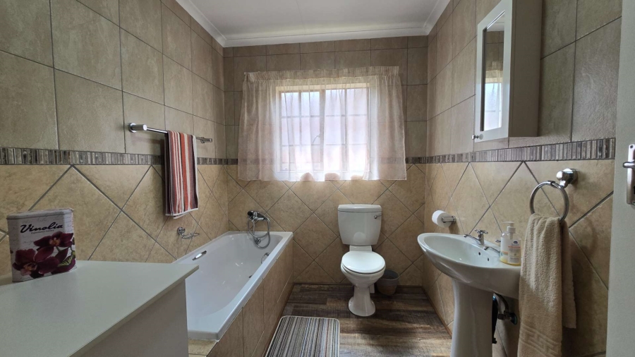 3 Bedroom Property for Sale in Rietfontein Gauteng
