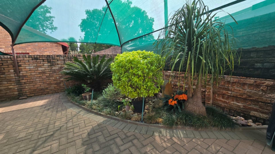 3 Bedroom Property for Sale in Rietfontein Gauteng
