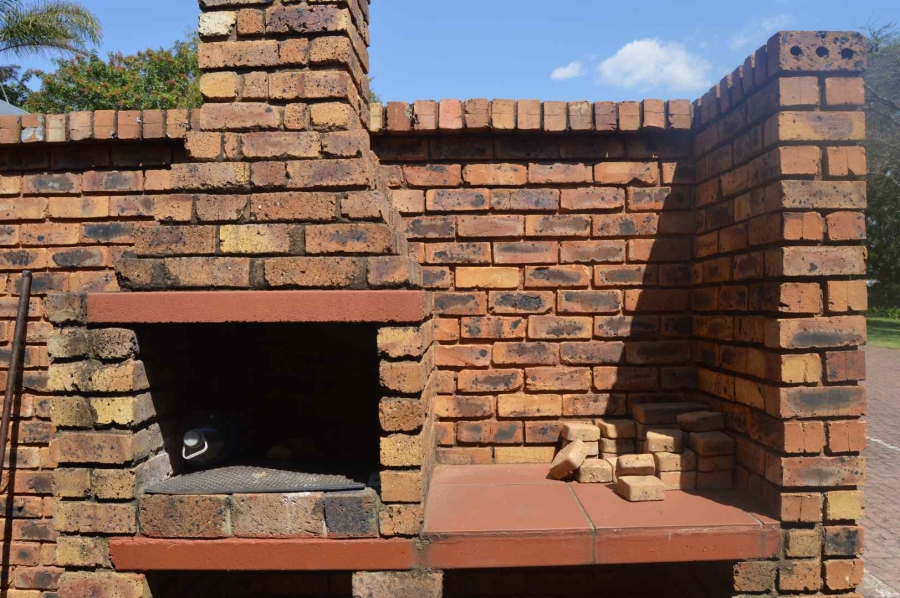 3 Bedroom Property for Sale in Erasmuskloof Gauteng