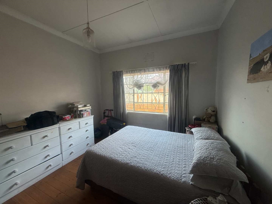 6 Bedroom Property for Sale in Plantation Gauteng