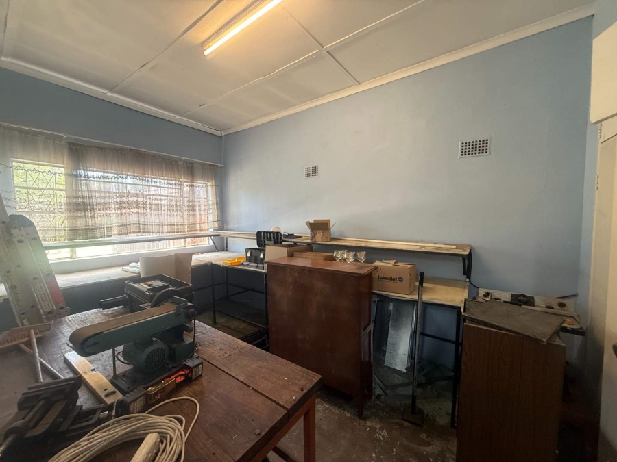6 Bedroom Property for Sale in Plantation Gauteng