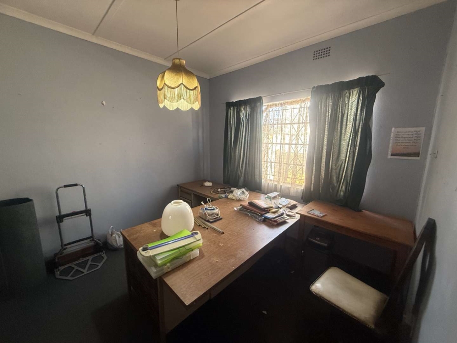 6 Bedroom Property for Sale in Plantation Gauteng