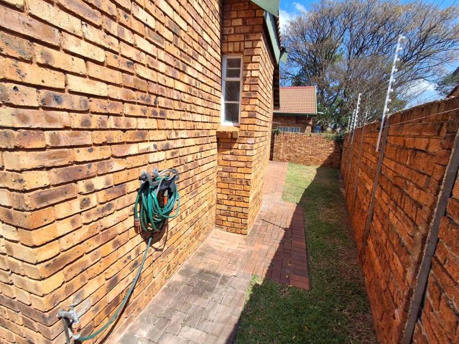 3 Bedroom Property for Sale in Clubview Gauteng