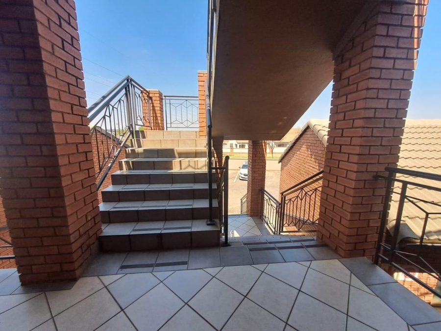 3 Bedroom Property for Sale in Highveld Gauteng