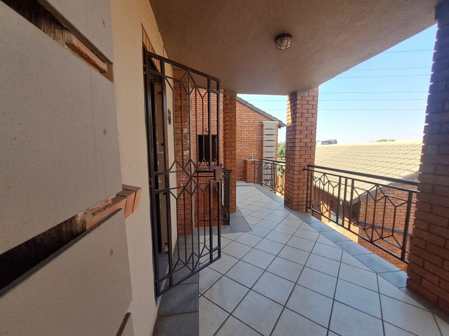 3 Bedroom Property for Sale in Highveld Gauteng