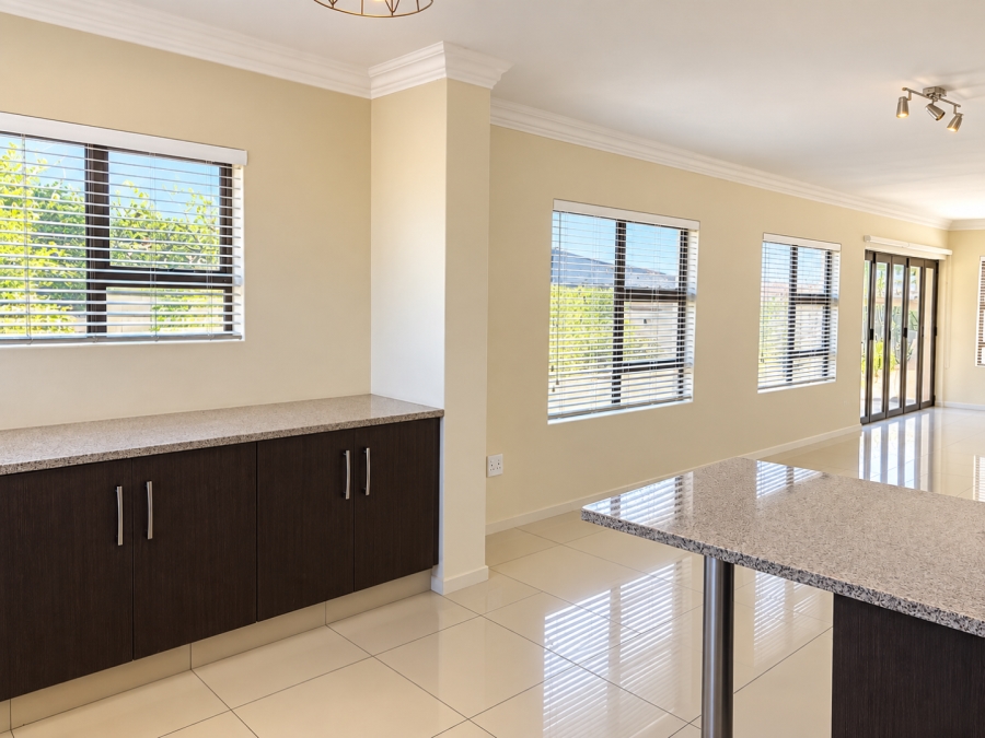 4 Bedroom Property for Sale in Homes Haven Gauteng