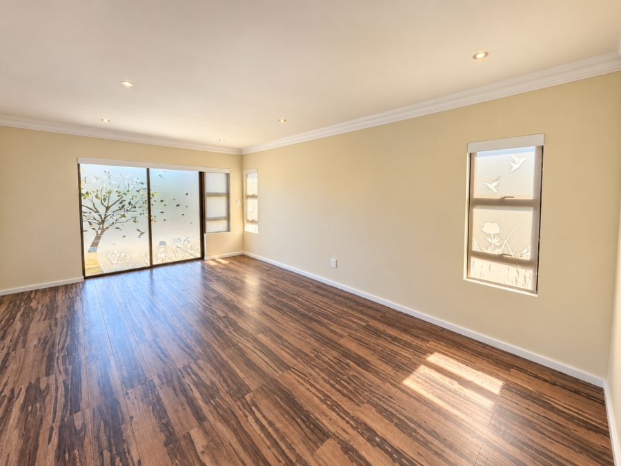 4 Bedroom Property for Sale in Homes Haven Gauteng