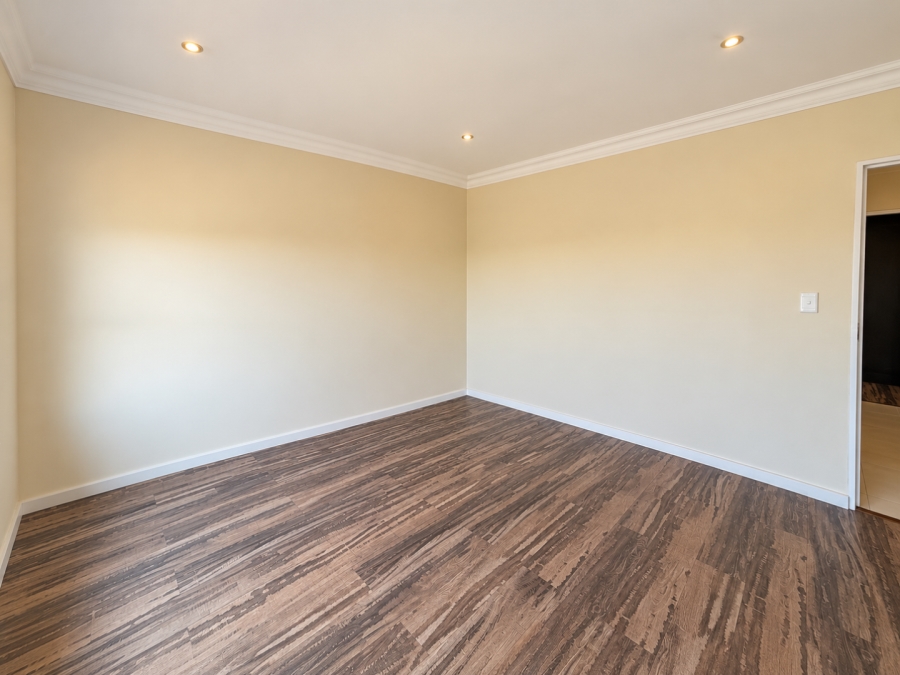 4 Bedroom Property for Sale in Homes Haven Gauteng