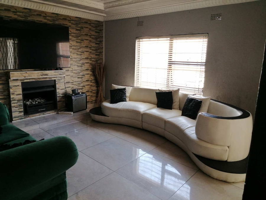 3 Bedroom Property for Sale in Diepkloof Zone 1 Gauteng