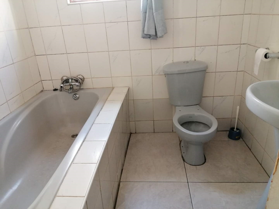 3 Bedroom Property for Sale in Diepkloof Zone 1 Gauteng