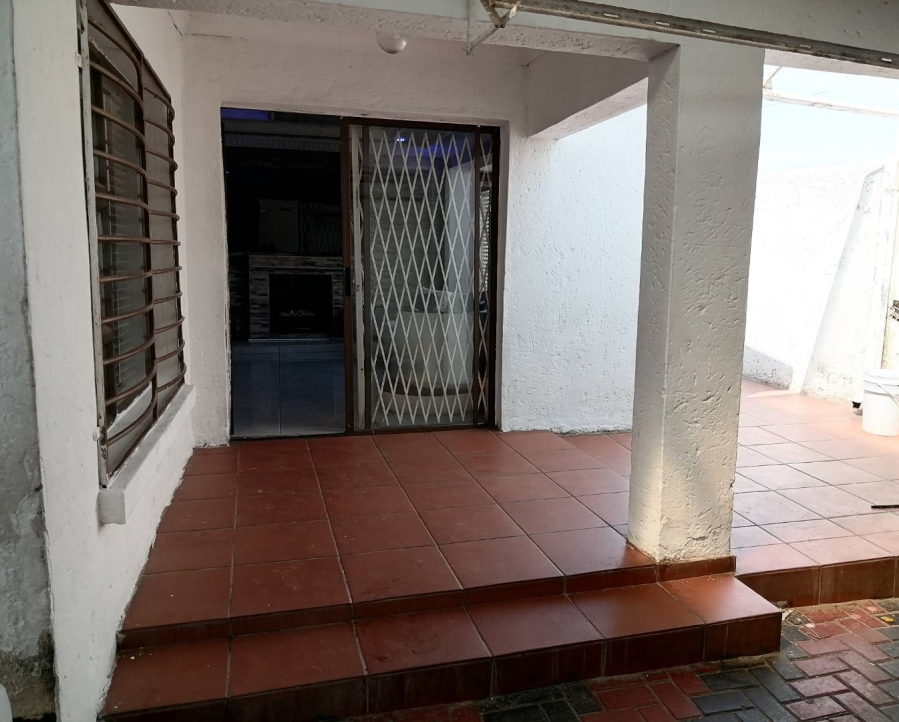 3 Bedroom Property for Sale in Diepkloof Zone 1 Gauteng