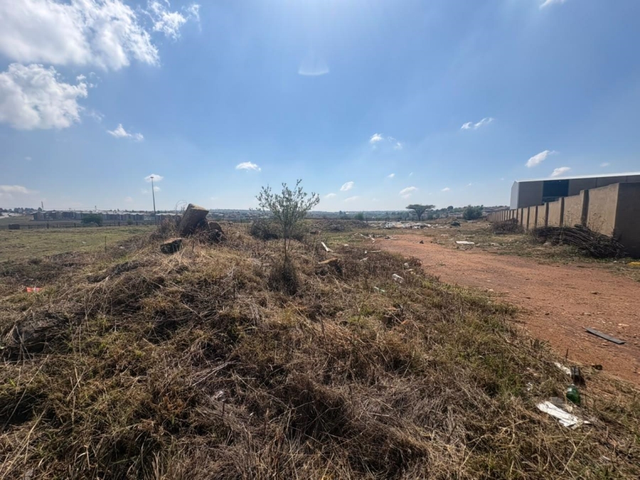 Commercial Property for Sale in Clayville Gauteng