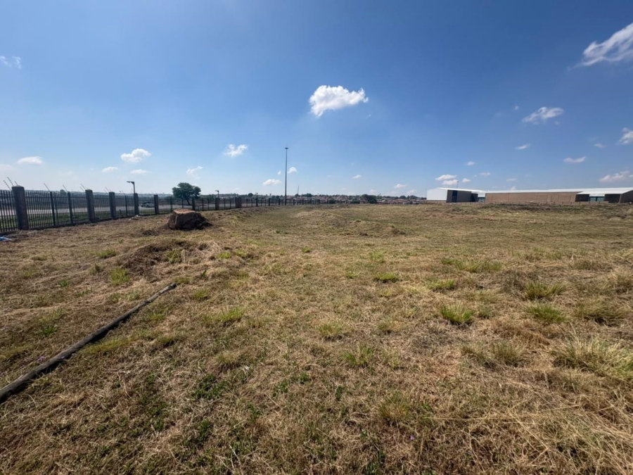 Commercial Property for Sale in Clayville Gauteng