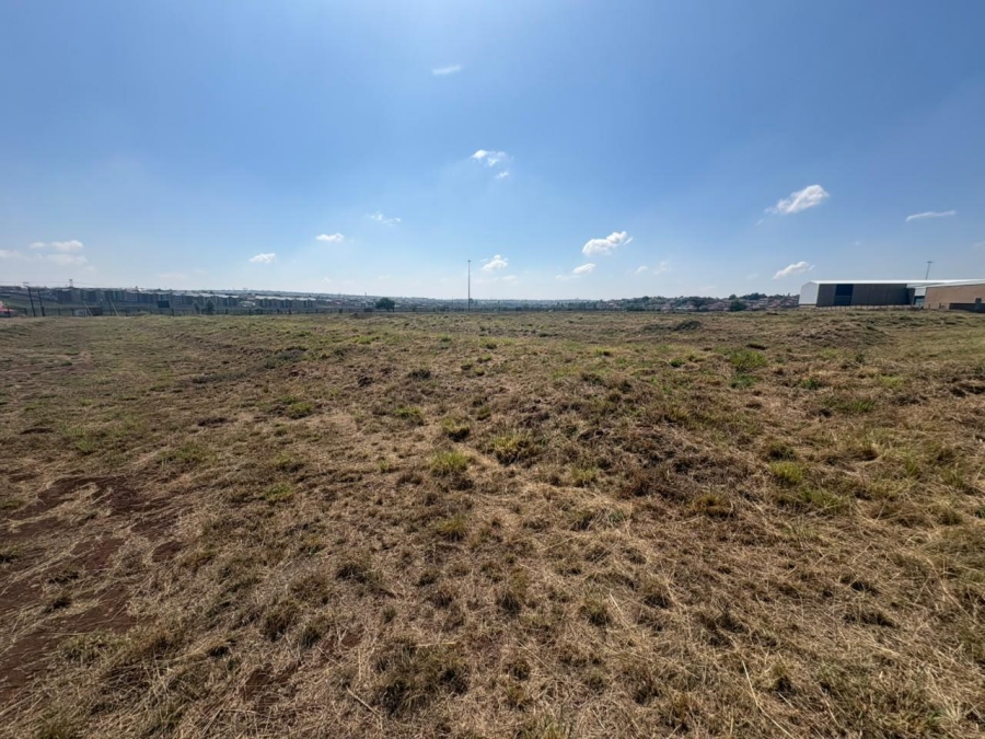 Commercial Property for Sale in Clayville Gauteng