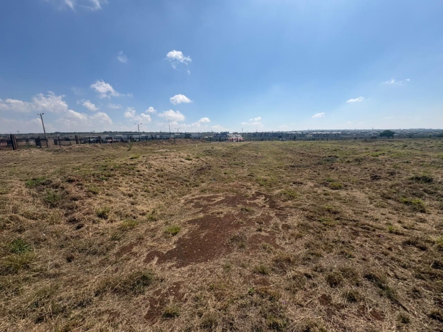 Commercial Property for Sale in Clayville Gauteng