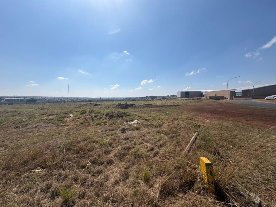 Commercial Property for Sale in Clayville Gauteng