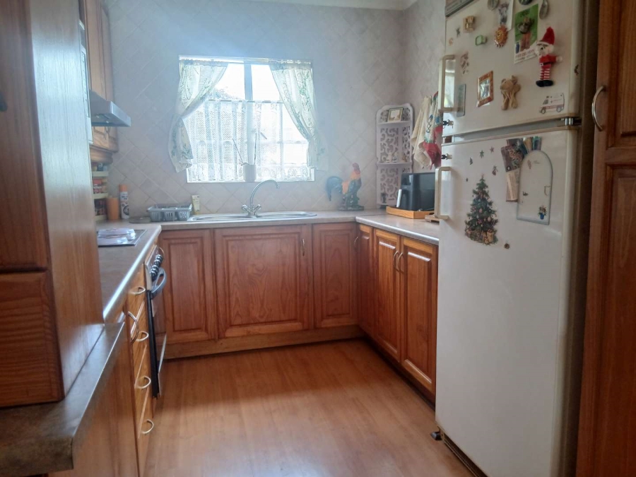 2 Bedroom Property for Sale in Albertsdal Gauteng