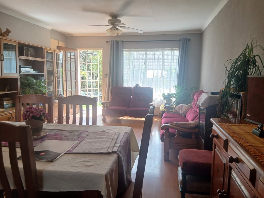 2 Bedroom Property for Sale in Albertsdal Gauteng