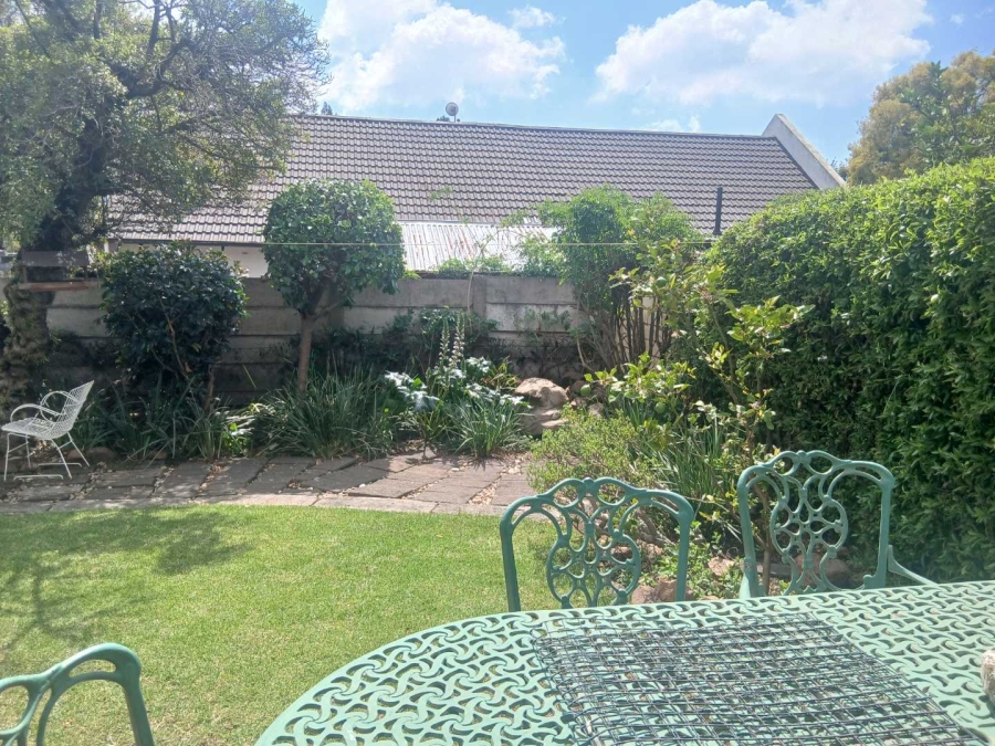 2 Bedroom Property for Sale in Albertsdal Gauteng