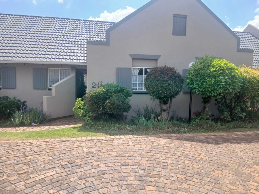 2 Bedroom Property for Sale in Albertsdal Gauteng