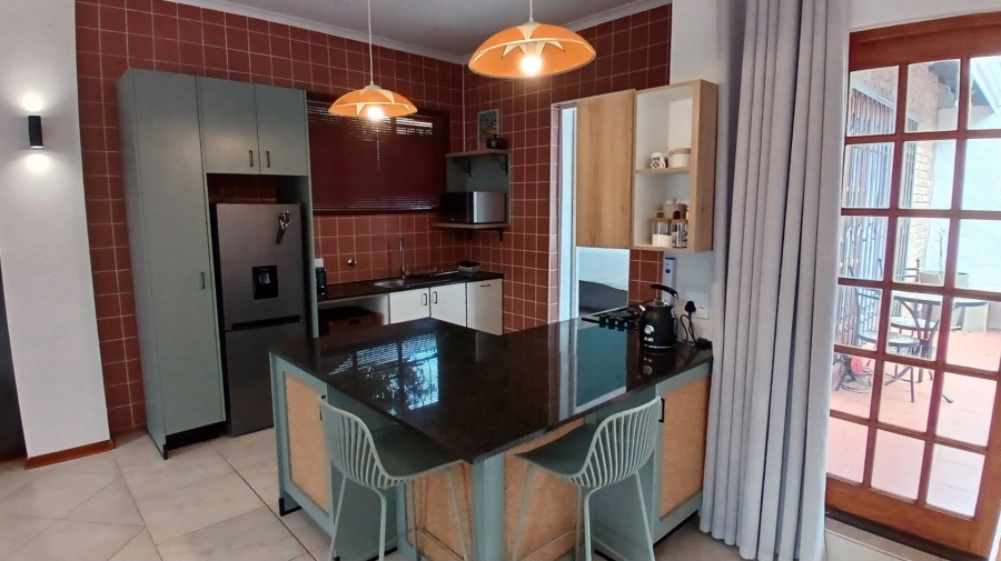 To Let 1 Bedroom Property for Rent in Hurlingham Manor Gauteng
