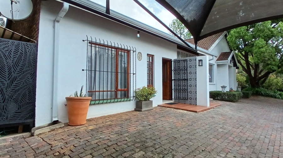 To Let 1 Bedroom Property for Rent in Hurlingham Manor Gauteng