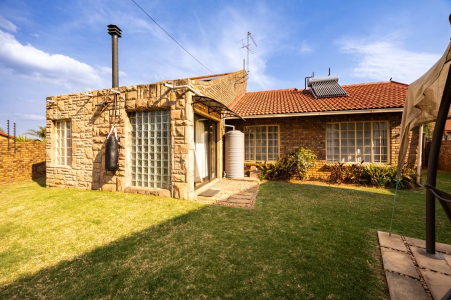3 Bedroom Property for Sale in Moreleta Park Gauteng