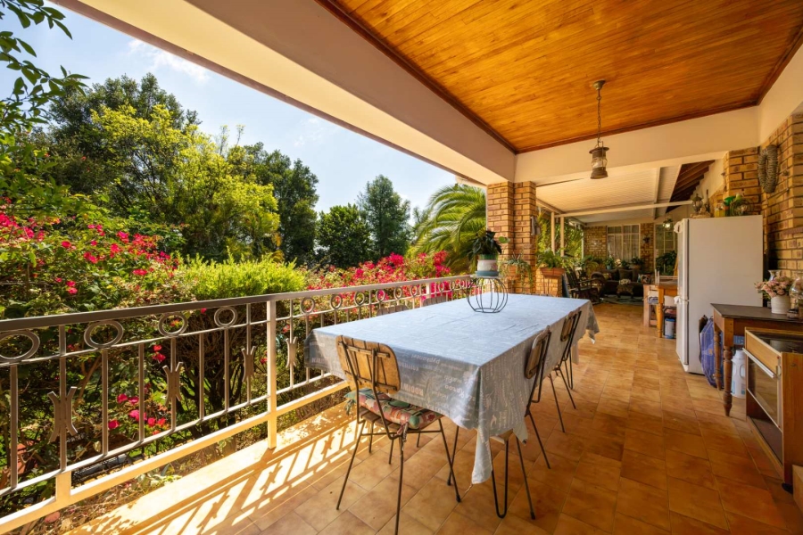 5 Bedroom Property for Sale in Moreleta Park Gauteng