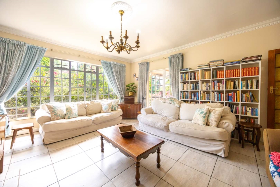 5 Bedroom Property for Sale in Moreleta Park Gauteng