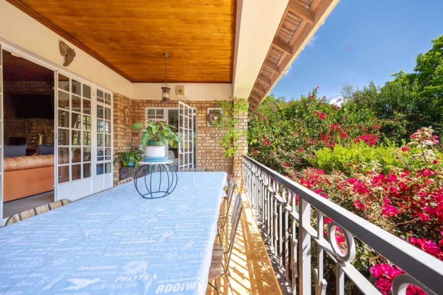 5 Bedroom Property for Sale in Moreleta Park Gauteng