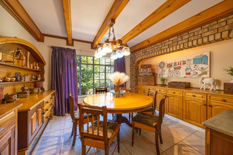 5 Bedroom Property for Sale in Moreleta Park Gauteng