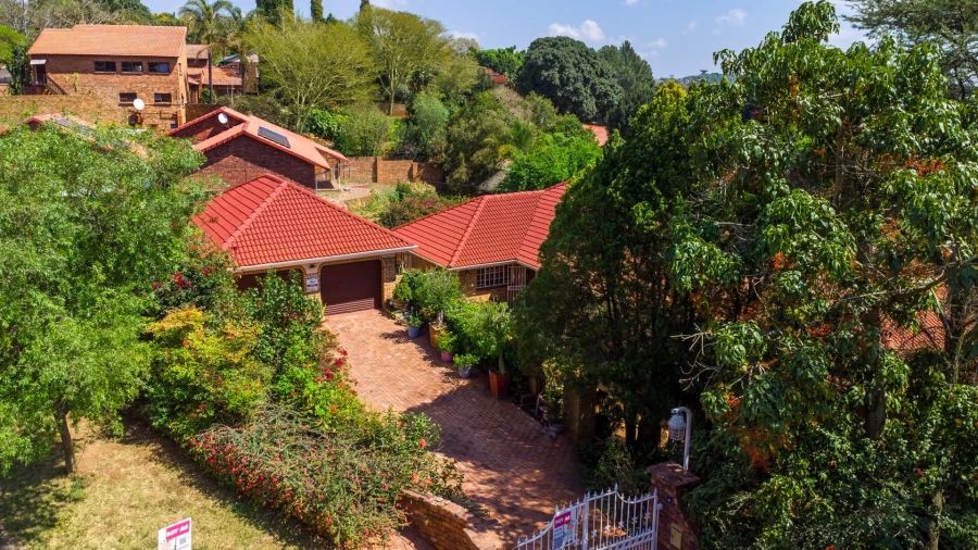 5 Bedroom Property for Sale in Moreleta Park Gauteng