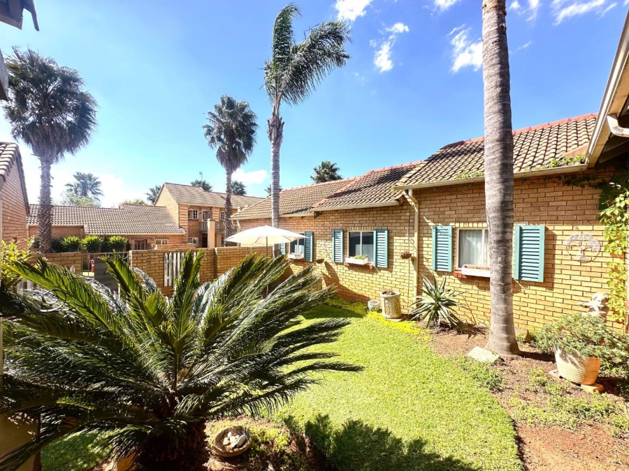 2 Bedroom Property for Sale in Mooikloof Ridge Gauteng