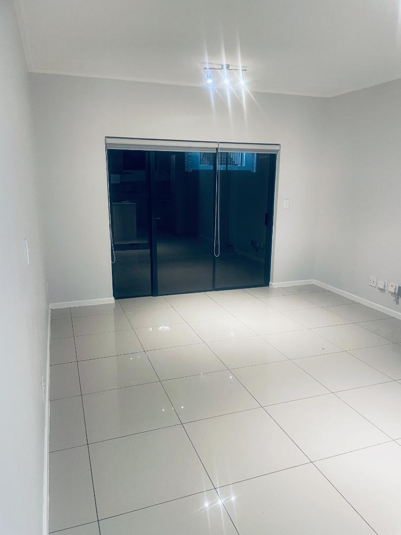 To Let 2 Bedroom Property for Rent in Bryanston Gauteng