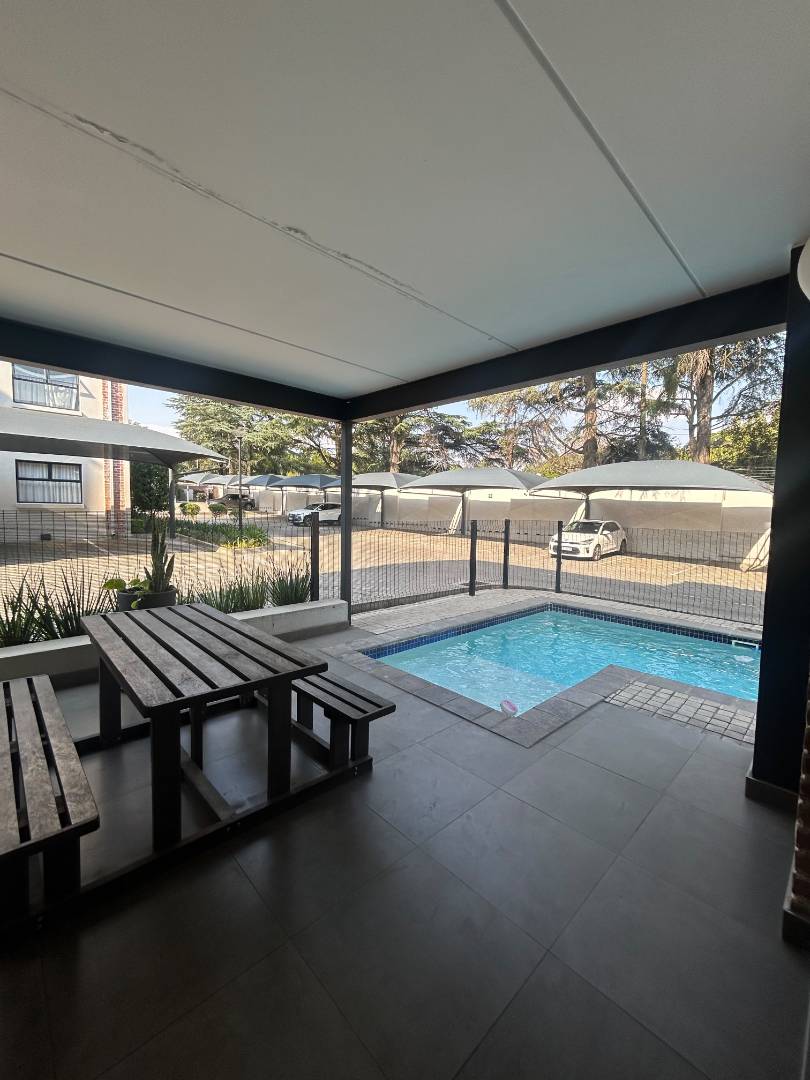 To Let 2 Bedroom Property for Rent in Bryanston Gauteng