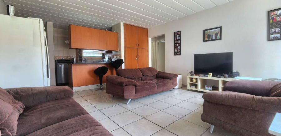 2 Bedroom Property for Sale in Verwoerdpark Gauteng
