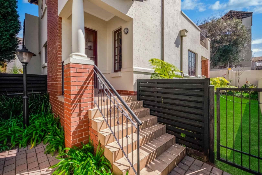 3 Bedroom Property for Sale in Lonehill Gauteng