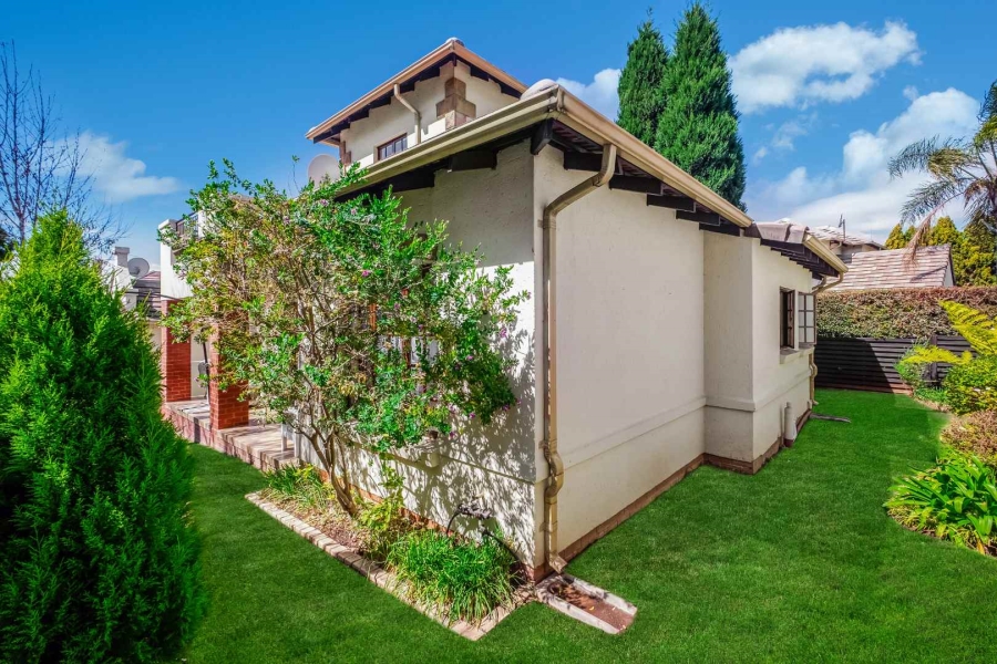 3 Bedroom Property for Sale in Lonehill Gauteng