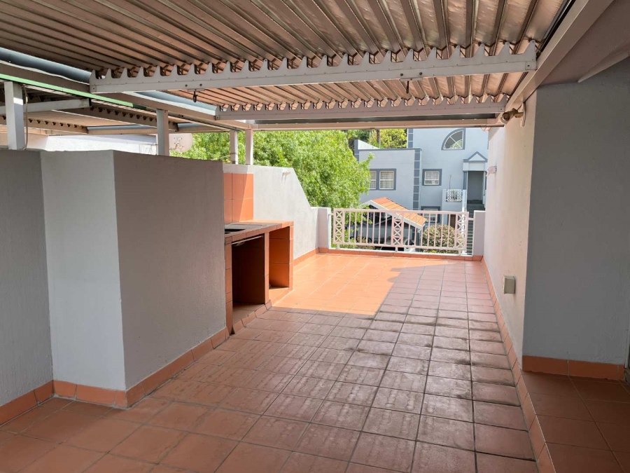 2 Bedroom Property for Sale in Bedfordview Gauteng
