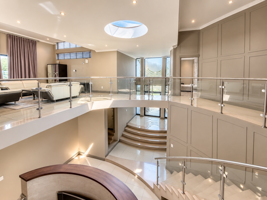 5 Bedroom Property for Sale in Helderfontein Estate Gauteng